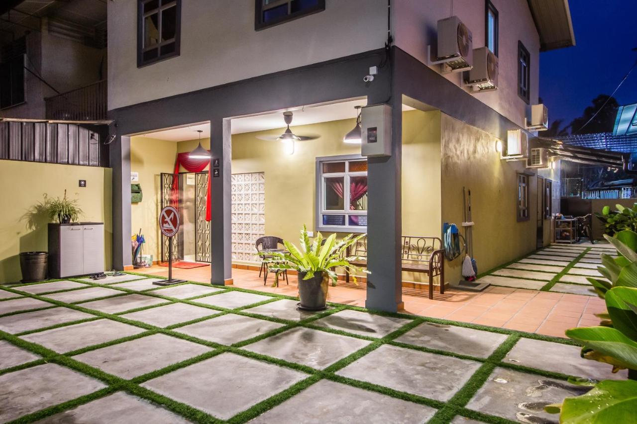 Explore 5Br Gardenhouse Retreats Баттерворт Экстерьер фото
